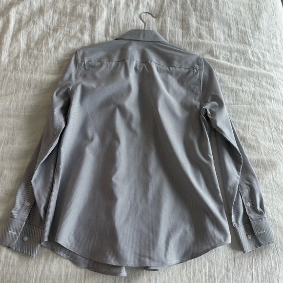 Jones New York Button Down Shirt (Size S) - Picture 2 of 3